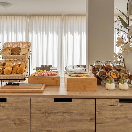 ריצ'יונה Hotel Carmen מראה חיצוני תמונה