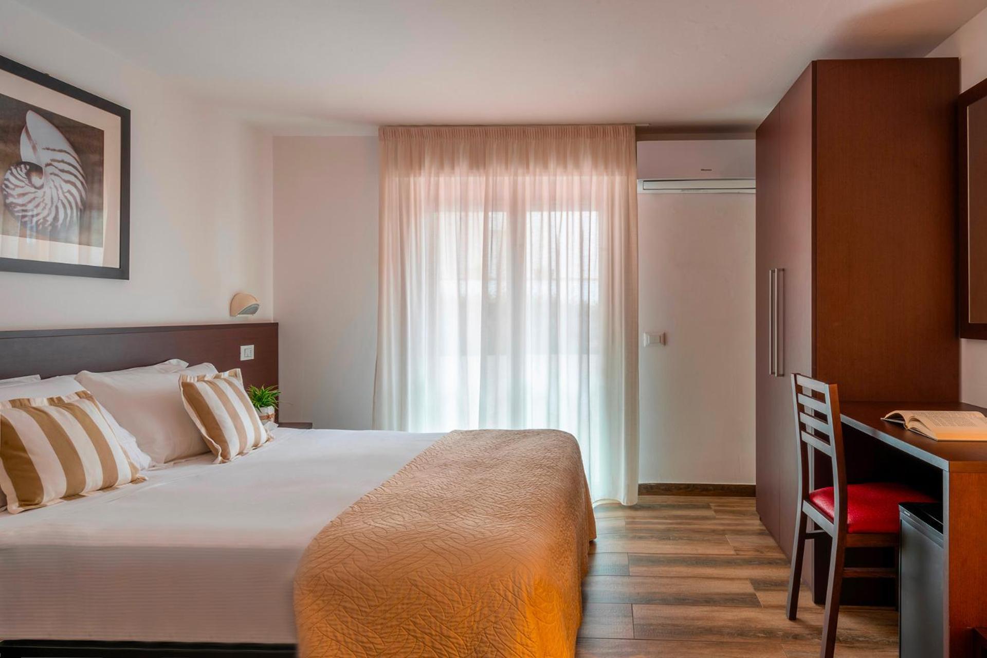 ריצ'יונה Hotel Carmen מראה חיצוני תמונה