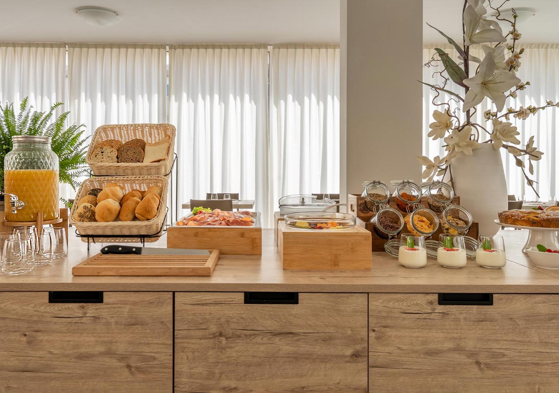 ריצ'יונה Hotel Carmen מראה חיצוני תמונה